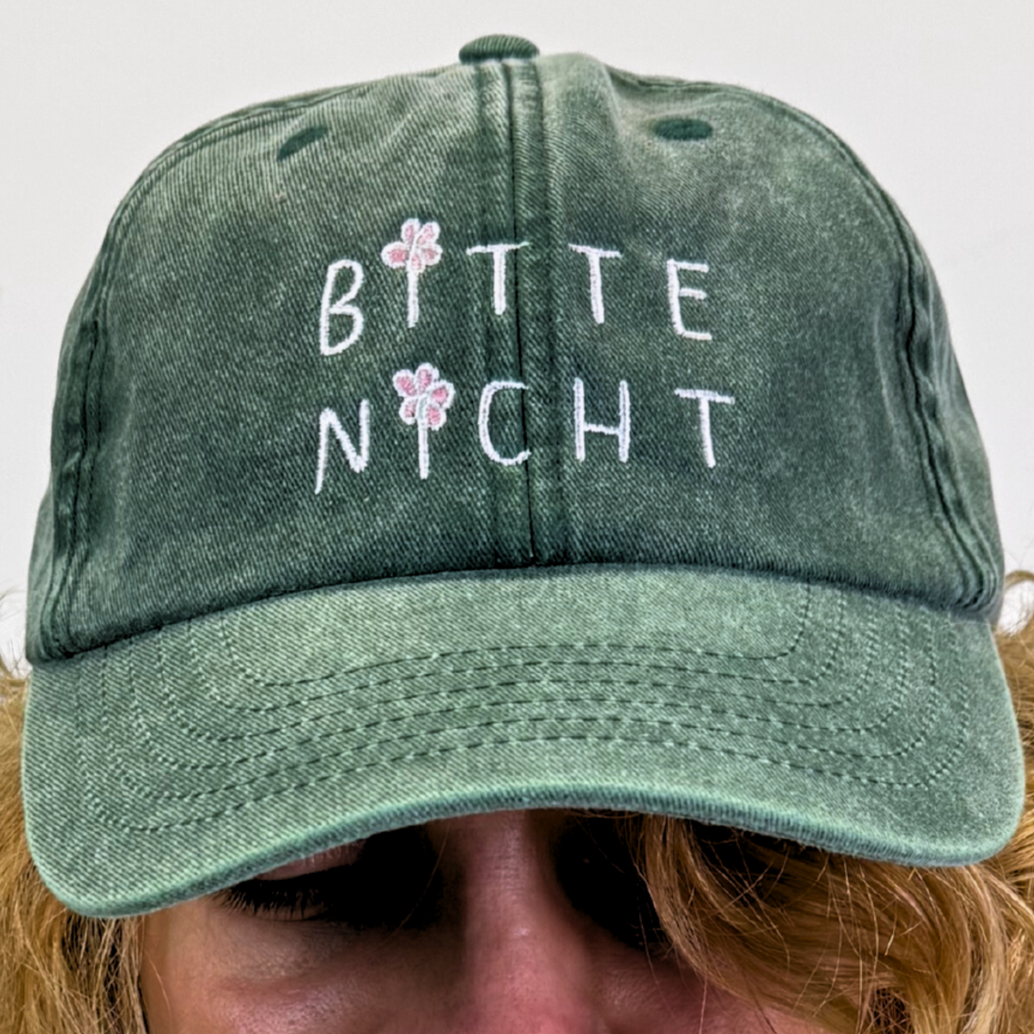 BITTE NICHT CAP